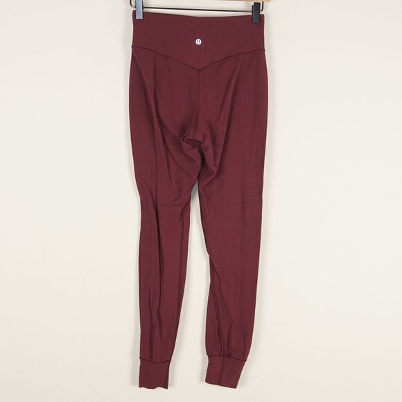 Lululemon Back in Action Garnet Red Jogger Womens Sz 4 W5AQIS - Picture 3 of 11